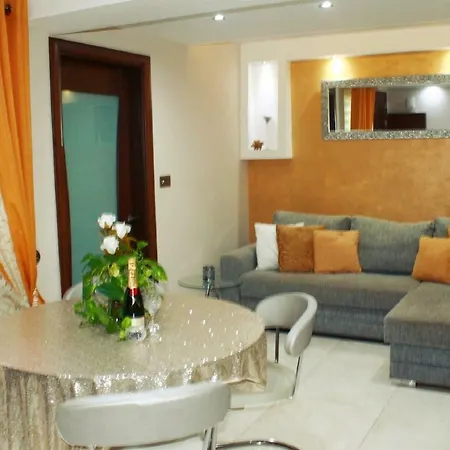 Near The Beach Luxury Holiday Semesterbostad
