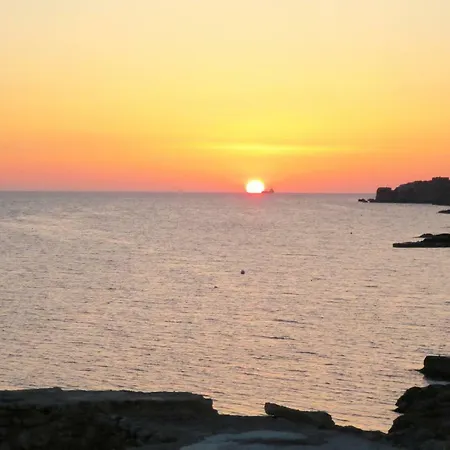 Near The Beach Luxury Holiday Semesterbostad *