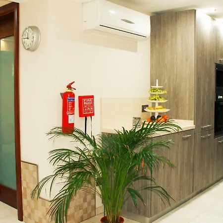 Near The Beach Luxury Holiday Ferienhaus Mellieħa